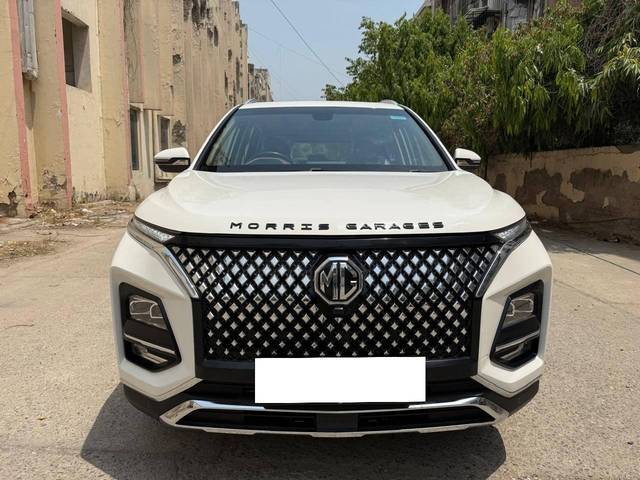 https://images10.gaadi.com/usedcar_image/4494469/original/processed_a17f41357c859aada507d5d7dd1e39c1.jpg?imwidth=6400