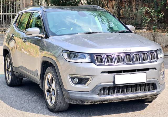 https://images10.gaadi.com/usedcar_image/4494569/original/processed_4f589fae210ee0974b117a174d3c18b3.jpg?imwidth=6400