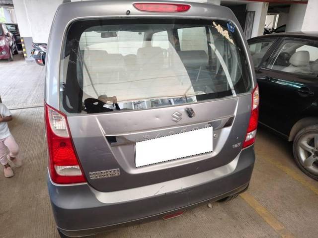https://images10.gaadi.com/usedcar_image/4494636/original/processed_1c0950fe-e390-41aa-a08f-28d09017a951.jpeg?imwidth=6401
