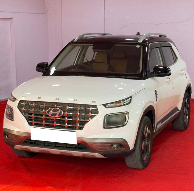 https://images10.gaadi.com/usedcar_image/4494670/original/processed_279c5f31f2d8d20b8755f7235c84a7be.jpeg?imwidth=6402