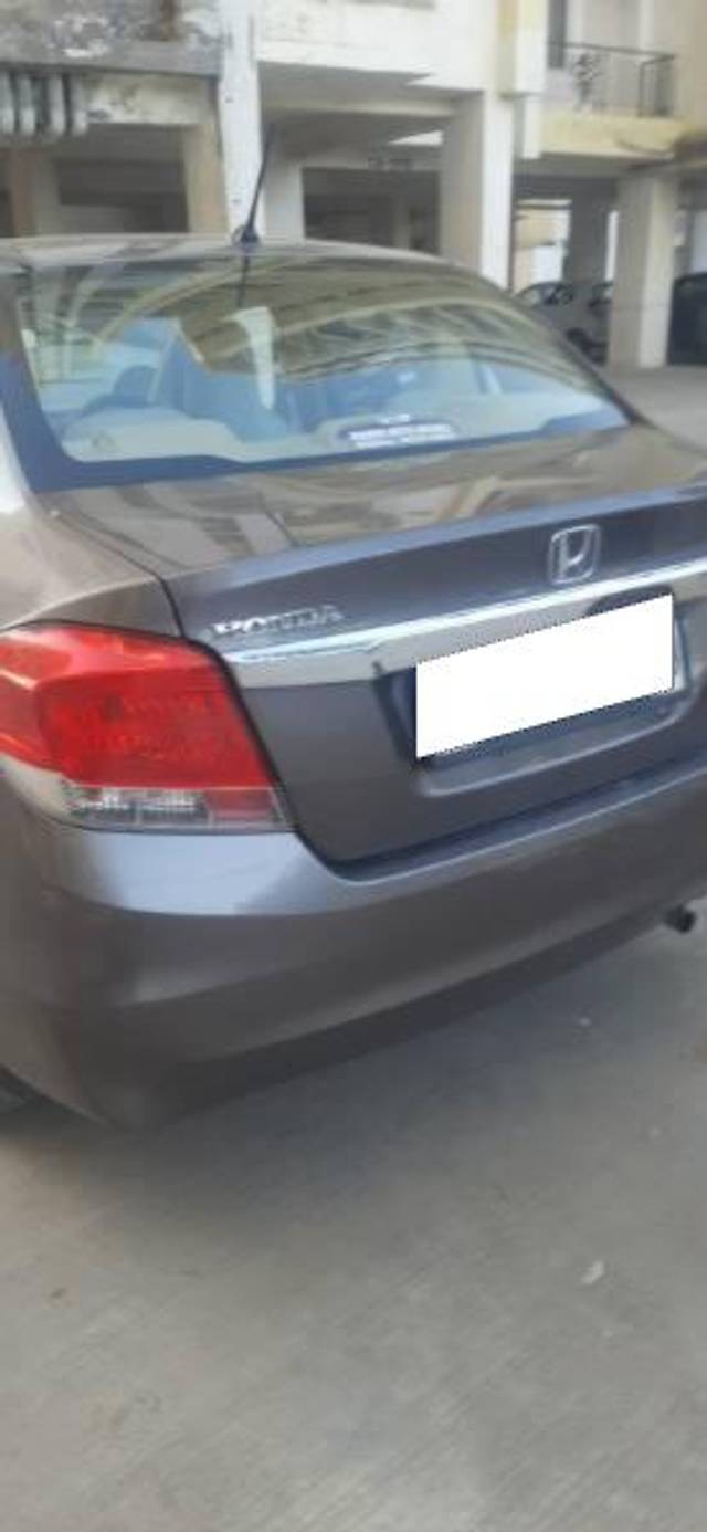 https://images10.gaadi.com/usedcar_image/4494737/original/processed_6876b454-3180-4346-bf87-1ebe26684adb.jpg?imwidth=6402