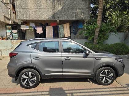 MG ZS EV Exclusive Pro MG ZS EV Exclusive Pro