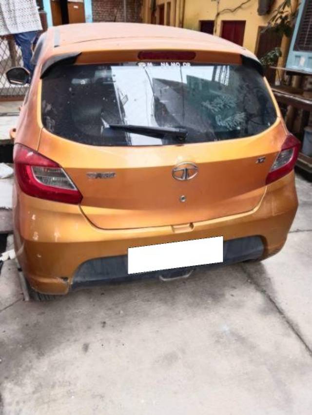 https://images10.gaadi.com/usedcar_image/4494827/original/processed_74946b34-0edd-44e5-a92a-bdfe9e7ab009.jpg?imwidth=6401