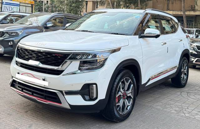 https://images10.gaadi.com/usedcar_image/4494979/original/processed_1956fc0b47165a20ae8b38558f731f78.jpg?imwidth=6402