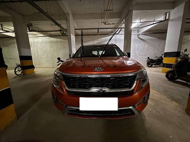 https://images10.gaadi.com/usedcar_image/4495107/original/processed_f846f55b-d4c6-48be-ae67-5eb3b2b619fe.jpeg?imwidth=6400