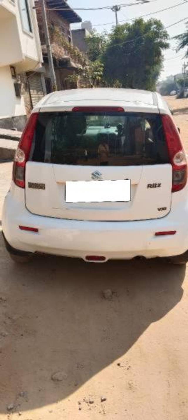 https://images10.gaadi.com/usedcar_image/4495126/original/processed_21f57599-bb07-406d-8187-816d6c4dea1e.jpg?imwidth=6401