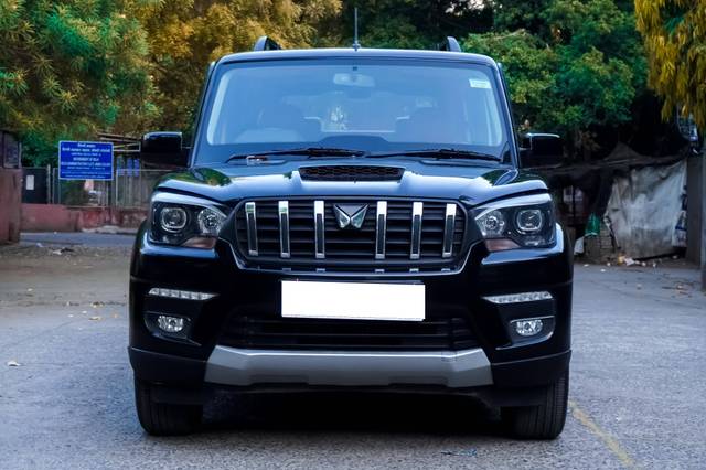 https://images10.gaadi.com/usedcar_image/4495330/original/processed_633739467f3551448c21b6b7a3f2cb05.jpg?imwidth=6400