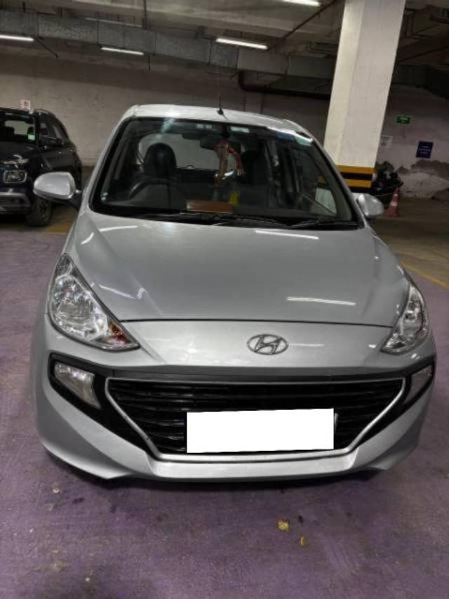 https://images10.gaadi.com/usedcar_image/4495492/original/processed_7c69c3d9-01bf-4696-afc1-c243f47a83ea.jpg?imwidth=6401