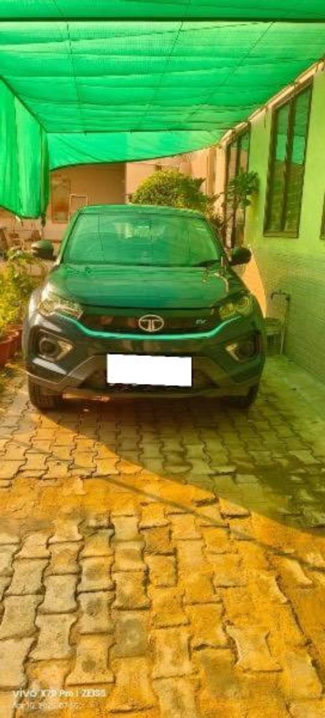 https://images10.gaadi.com/usedcar_image/4495578/original/processed_69458629-0dc3-4c8d-87ba-b18e8d9520a0.jpeg?imwidth=6402