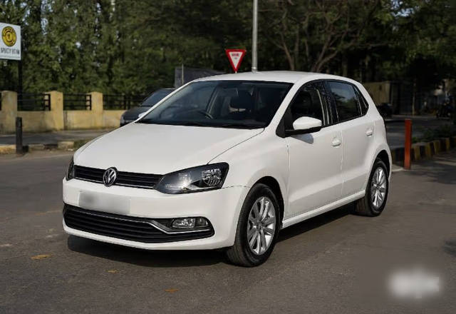 https://images10.gaadi.com/usedcar_image/4495584/original/17f4516f-eb9d-4293-bcc6-4c7bb7ddbbec.?imwidth=6400