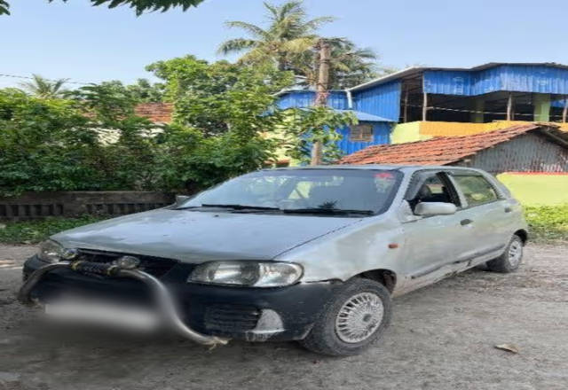 https://images10.gaadi.com/usedcar_image/4495715/original/4047d32a-ba7a-47d9-93cf-73f8ad2aacf5.?imwidth=6400