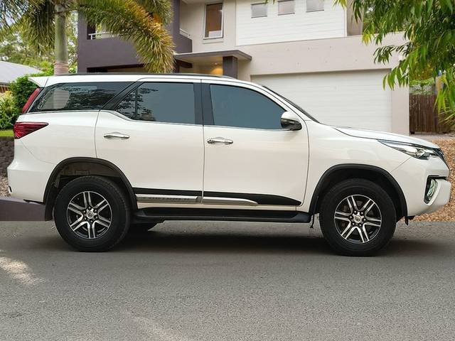 https://images10.gaadi.com/usedcar_image/4495739/original/05f110669a51b4e9cd5c1317e76f28eb.jpg?imwidth=6401
