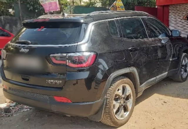 https://images10.gaadi.com/usedcar_image/4495919/original/870fc730-f55a-4346-93ad-ca069321cd32.?imwidth=6401