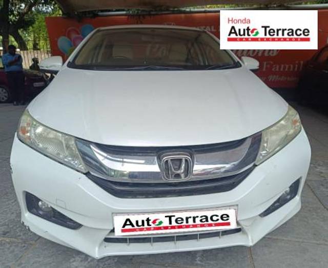 https://images10.gaadi.com/usedcar_image/4495958/original/404786f59b374853ac7da52cc79454f0.jpeg?imwidth=6400