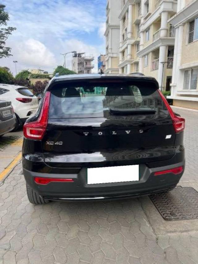 https://images10.gaadi.com/usedcar_image/4496144/original/processed_1e2777af-feeb-41da-92de-db9ce9f339b8.jpeg?imwidth=6401