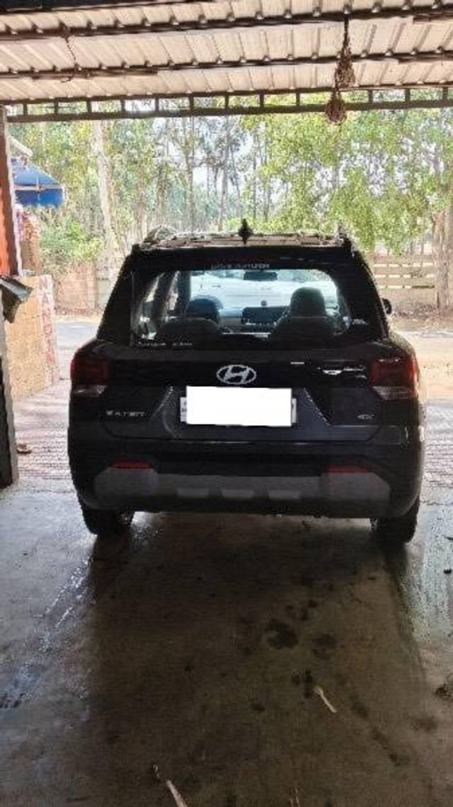 https://images10.gaadi.com/usedcar_image/4496145/original/processed_21bdfc75-914a-45b7-88a5-14821624ae7e.jpeg?imwidth=6402