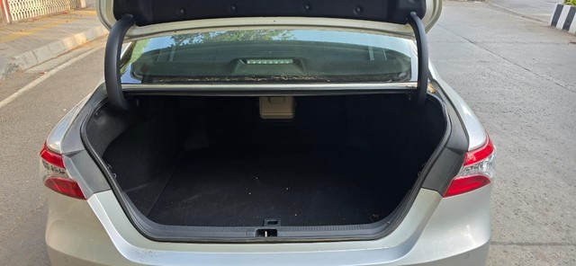 Toyota Camry Hybrid 2.5 Second-hand 2019 Toyota Camry Hybrid 2.5 for sale in Mumbai-10