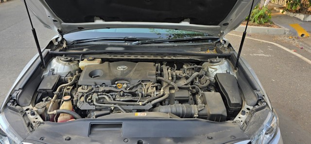 Toyota Camry Hybrid 2.5 Second-hand 2019 Toyota Camry Hybrid 2.5 for sale in Mumbai-4