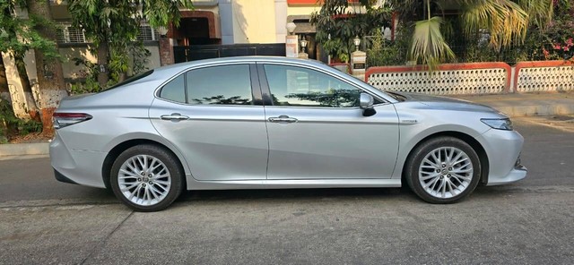 Toyota Camry Hybrid 2.5 Second-hand 2019 Toyota Camry Hybrid 2.5 for sale in Mumbai-1