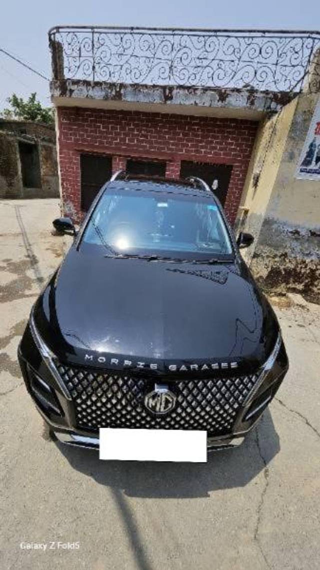 https://images10.gaadi.com/usedcar_image/4496200/original/processed_de8ebff9-ac19-4d6f-9f99-7077be0045b5.jpg?imwidth=6400