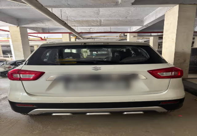 https://images10.gaadi.com/usedcar_image/4496227/original/acebec8e-e202-4fee-a4d4-fdc085c11c23.?imwidth=6400