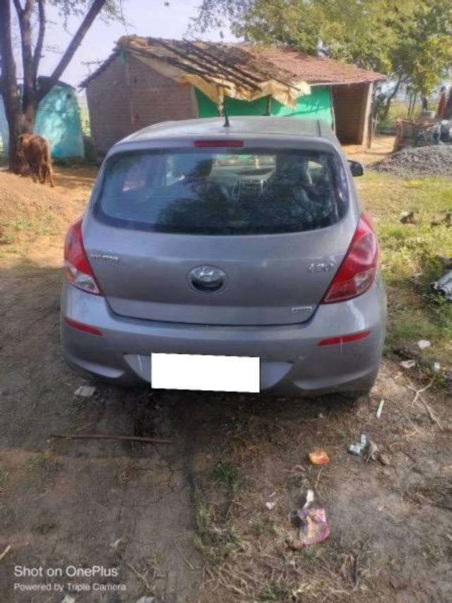 https://images10.gaadi.com/usedcar_image/4496274/original/processed_e922499b-cd20-46c0-a17f-ddc155a62863.jpeg?imwidth=6402