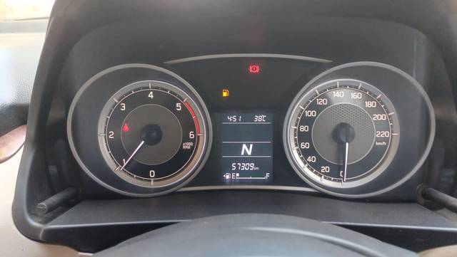 https://images10.gaadi.com/usedcar_image/4496385/original/0ac5f2db881acc32f065f93a1e37dd1c.jpg?imwidth=6400