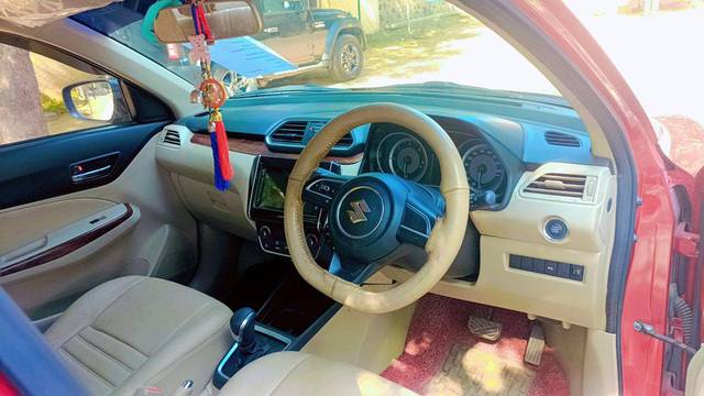 https://images10.gaadi.com/usedcar_image/4496385/original/4d55b25ab42607c6178675d2cc646c9f.jpg?imwidth=6402