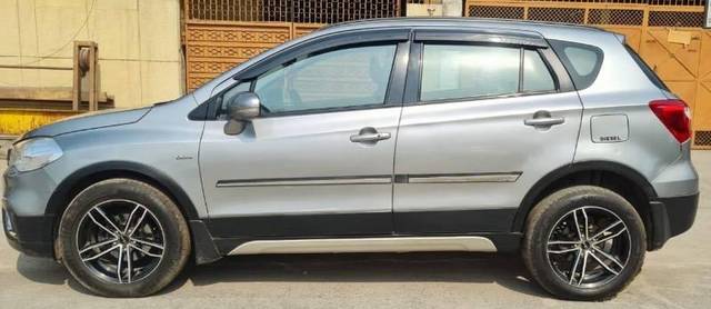 https://images10.gaadi.com/usedcar_image/4496511/original/processed_90c9cde6-f7c4-4993-b52a-0be59b203610.jpeg?imwidth=6402