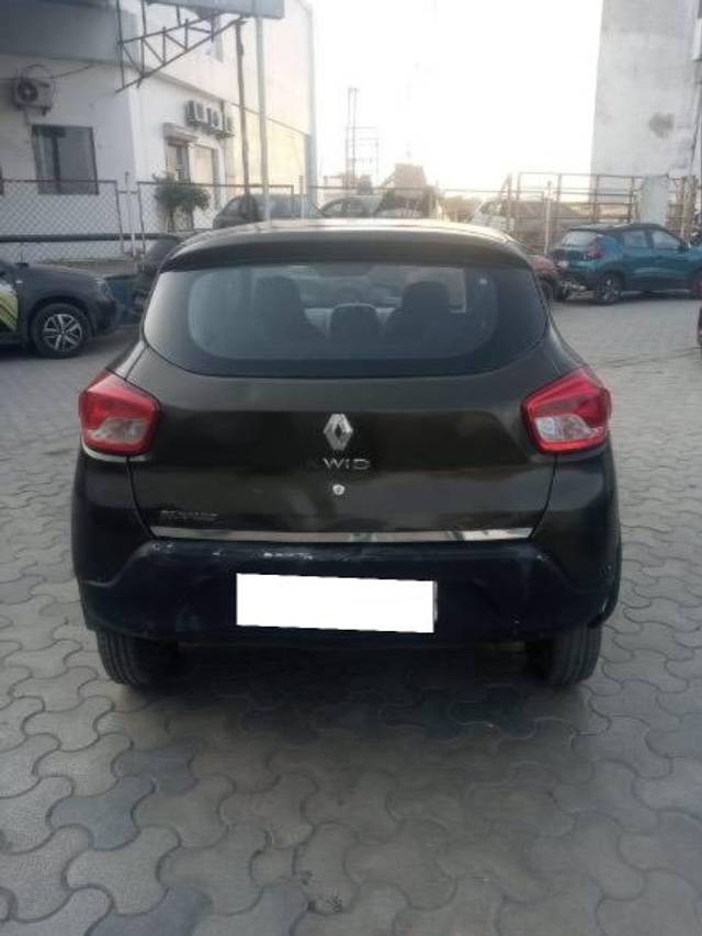 https://images10.gaadi.com/usedcar_image/4496590/original/processed_418c0f57-0e5b-439e-be37-a2b3752d96ea.jpeg?imwidth=6400