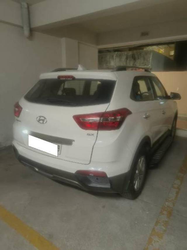 https://images10.gaadi.com/usedcar_image/4496669/original/processed_8d32c3d7-f210-48f9-8617-67e8e6752db3.jpg?imwidth=6402