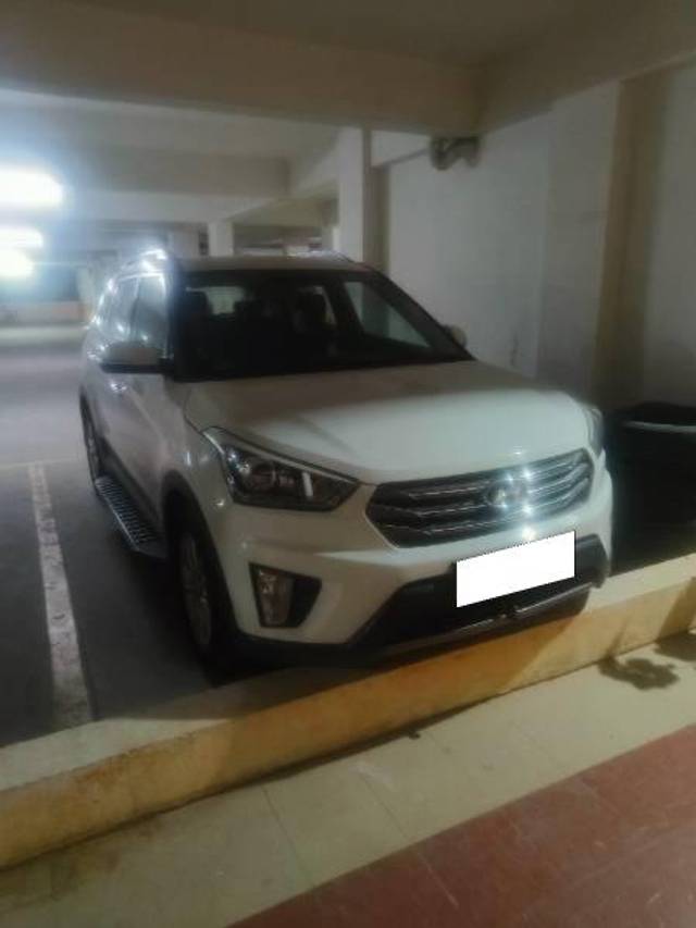 https://images10.gaadi.com/usedcar_image/4496669/original/processed_e164e6a0-4f7a-4a1a-963c-435c85336a08.jpg?imwidth=6400