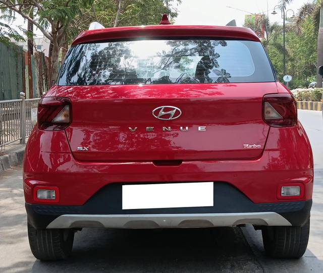 https://images10.gaadi.com/usedcar_image/4496682/original/processed_78755eed46c66ce614e0de5b33c6186e.jpg?imwidth=6402