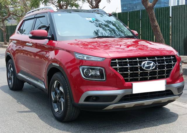 https://images10.gaadi.com/usedcar_image/4496682/original/processed_da40953a728f4bb32c3fa6039cd59b04.jpg?imwidth=6400