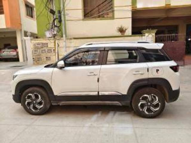 https://images10.gaadi.com/usedcar_image/4496705/original/processed_34044f9c2b120f578cefc57ddf8d34a3.jpg?imwidth=6402