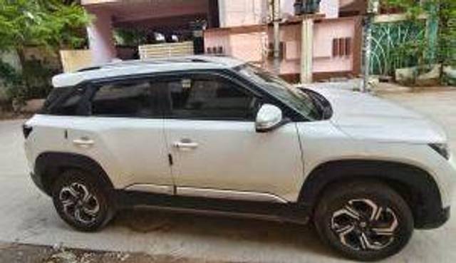 https://images10.gaadi.com/usedcar_image/4496705/original/processed_47dcc64fde92f902dc844a37a33ebb27.jpg?imwidth=6401