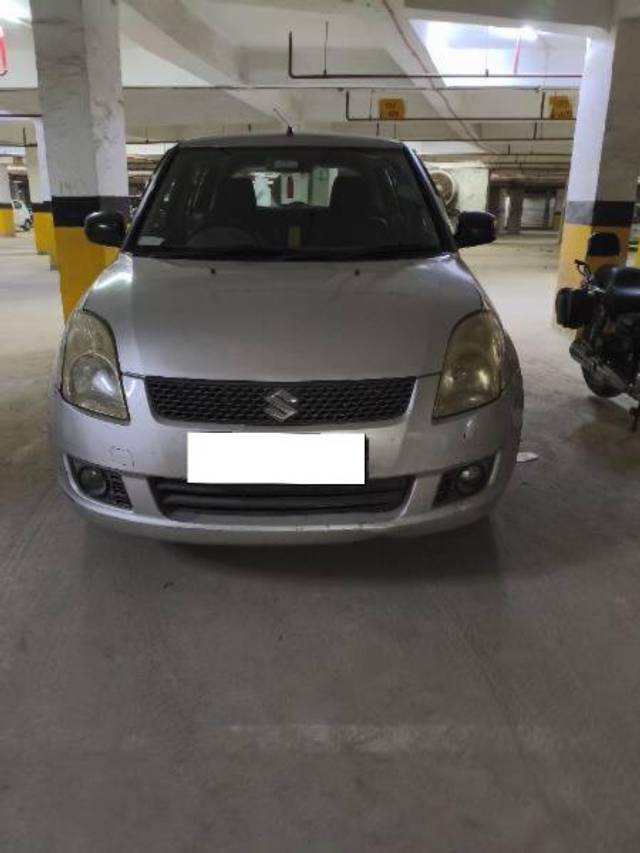 https://images10.gaadi.com/usedcar_image/4497040/original/processed_618e9470-fcb2-4b25-8bf7-c991e92b0196.jpg?imwidth=6400
