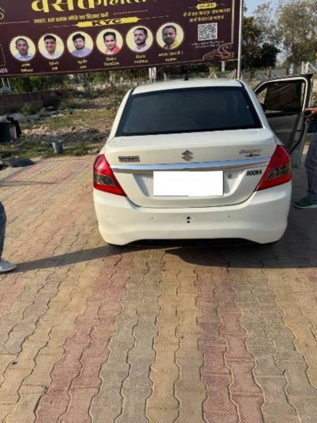 https://images10.gaadi.com/usedcar_image/4497041/original/processed_5d08294f-3223-4d58-b859-35a9f0625d2d.jpeg?imwidth=6401