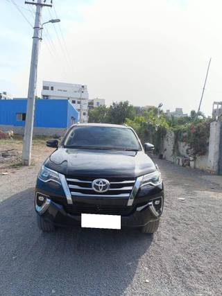 Toyota Fortuner 2016-2021 Toyota Fortuner 2.8 2WD MT
