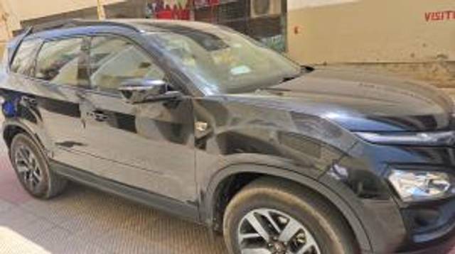 https://images10.gaadi.com/usedcar_image/4497383/original/23ec66bcee04f1d86610252f35225689.jpg?imwidth=6400