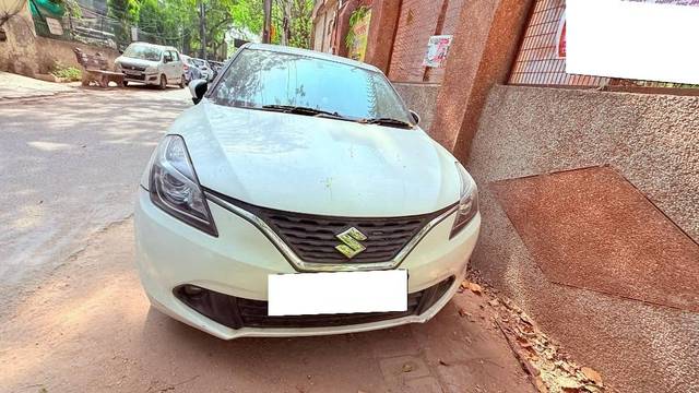 https://images10.gaadi.com/usedcar_image/4497384/original/processed_0ef53b09-f813-4cd6-bdc0-f7f06a85db66.jpeg?imwidth=6402