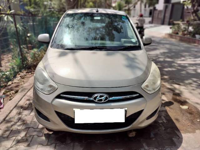 https://images10.gaadi.com/usedcar_image/4497415/original/processed_00f43561-3379-44cd-9d33-e8f959ae6b3c.jpg?imwidth=6400