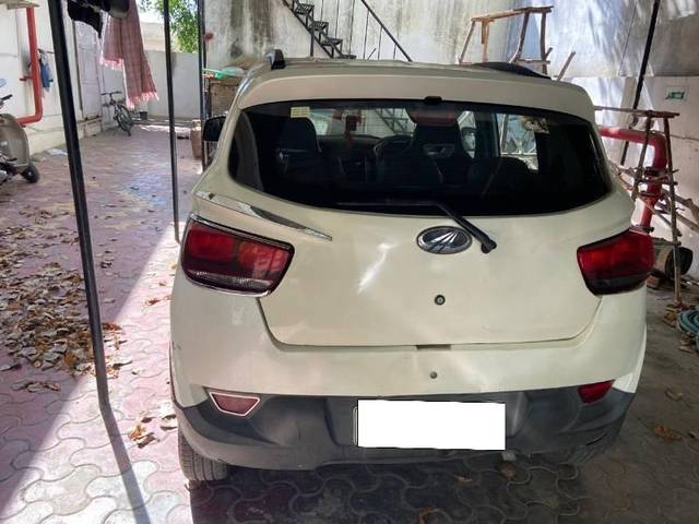 https://images10.gaadi.com/usedcar_image/4497491/original/processed_535d3e04-31b5-4e01-a703-dbc5c7791aca.jpeg?imwidth=6402