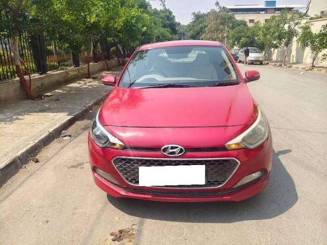 https://images10.gaadi.com/usedcar_image/4497648/original/processed_80ec7ef6-3468-4d87-8c31-19001f8e2ef4.jpg?imwidth=6400
