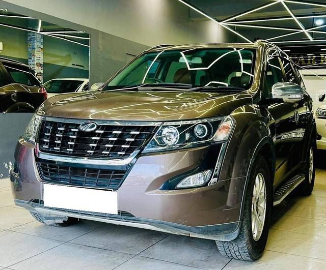 https://images10.gaadi.com/usedcar_image/4497796/original/processed_416419056a120efb6d008c96b12e0bf7.jpg?imwidth=6402