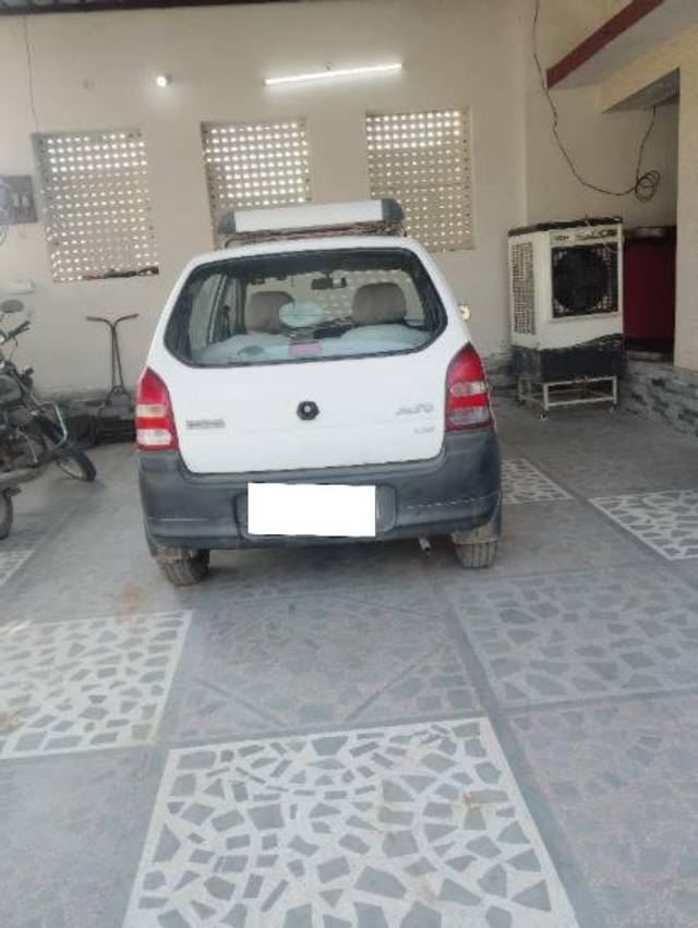https://images10.gaadi.com/usedcar_image/4498066/original/processed_2fb8fa72-536f-443e-b155-19bff6d104a9.jpg?imwidth=6402