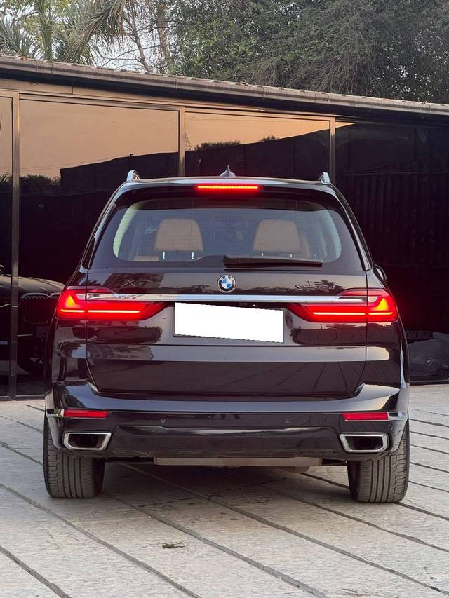 https://images10.gaadi.com/usedcar_image/4498108/original/processed_84a91aa7d309d5c42b9359898259a227.jpg?imwidth=6401