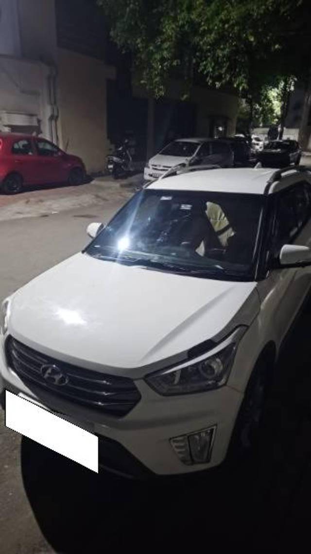 https://images10.gaadi.com/usedcar_image/4498292/original/processed_c8dd406c-f79f-4cfe-8201-5d4c233dc1e0.jpg?imwidth=6400