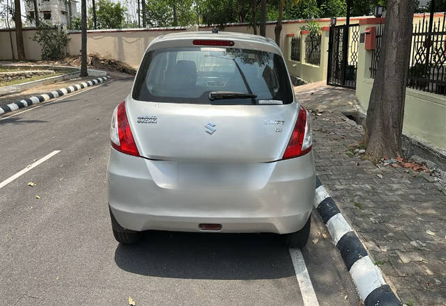 https://images10.gaadi.com/usedcar_image/4498323/original/b7557d6f-ffc9-4496-803a-60bf0f9c02d7.?imwidth=6401