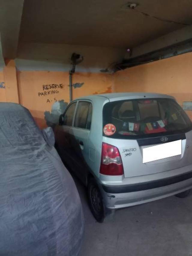 https://images10.gaadi.com/usedcar_image/4498341/original/processed_e951b014-d775-4ab1-abfe-171fb995dfb5.jpg?imwidth=6400